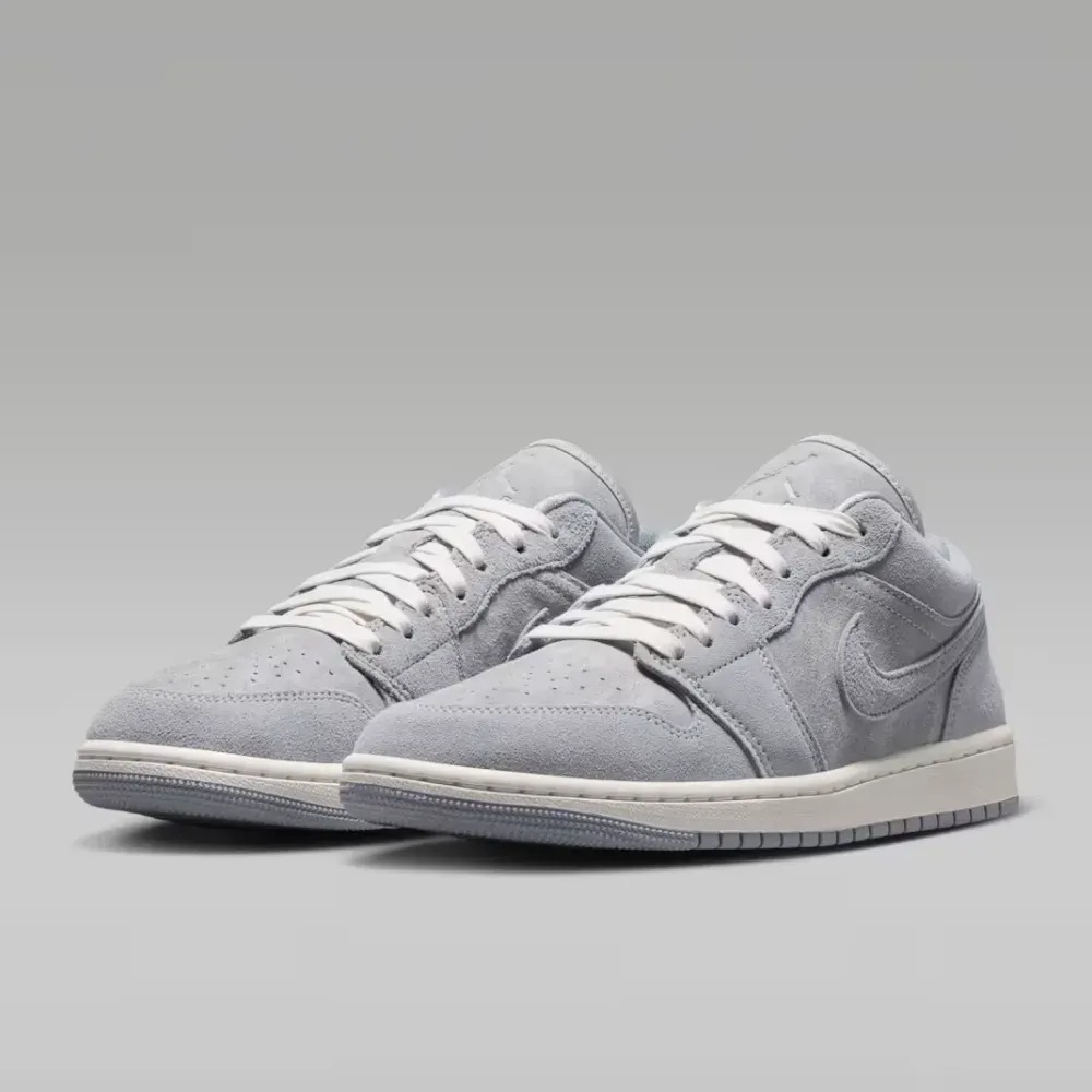 Nike Air Jordan 1 Low SE Obsidian Mist Wolf Grey — 37, Novo