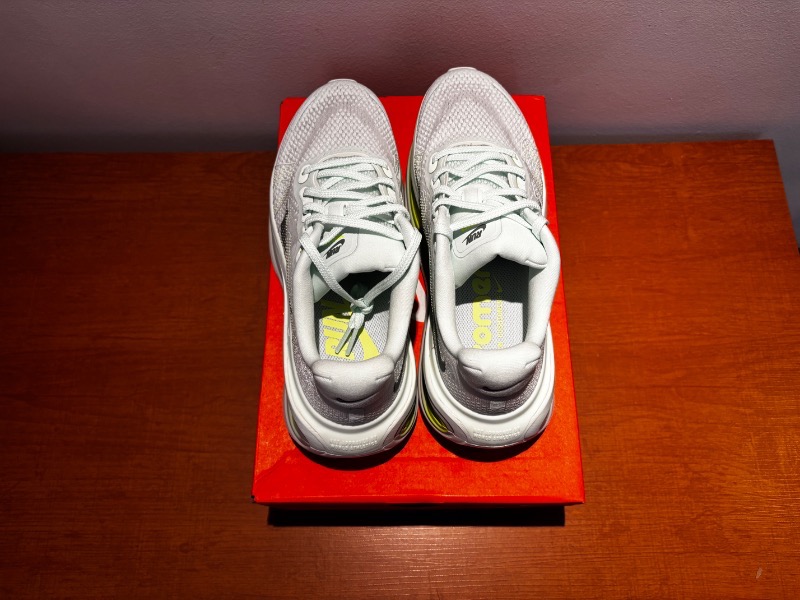 Foto 5 de Nike Vomero Premium Barely Volt — 38, Novo