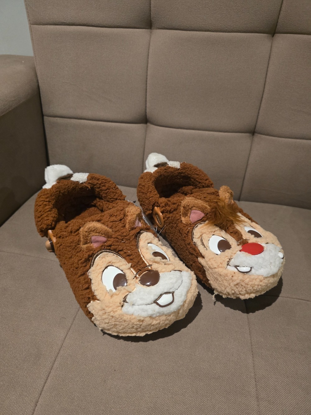 Disney x Crocs Classic Clog Chip N Dale — 36, Novo