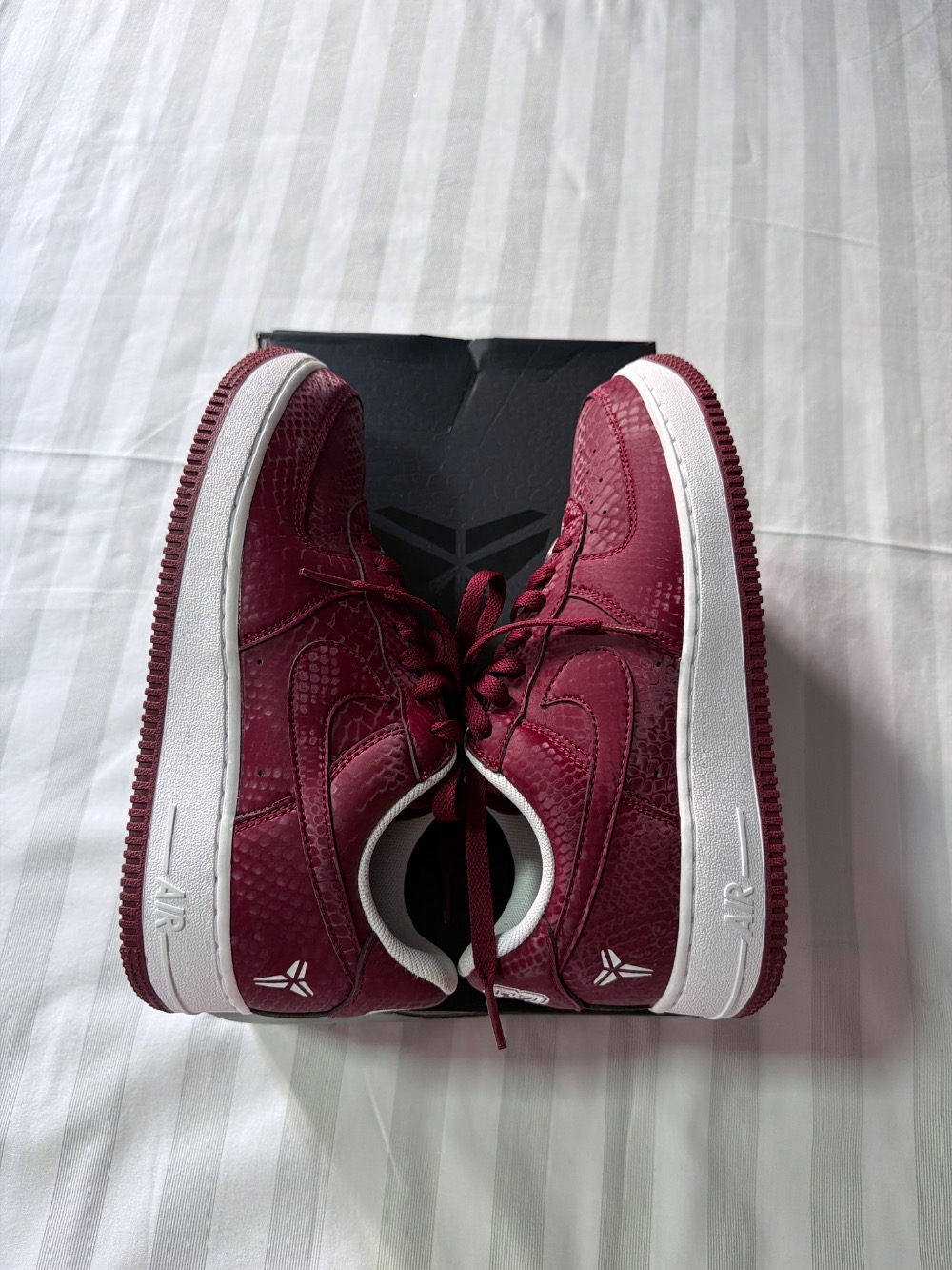 Kobe Bryant x Nike Air Force 1 Low Forever Lower Merion Away — 38, Usado