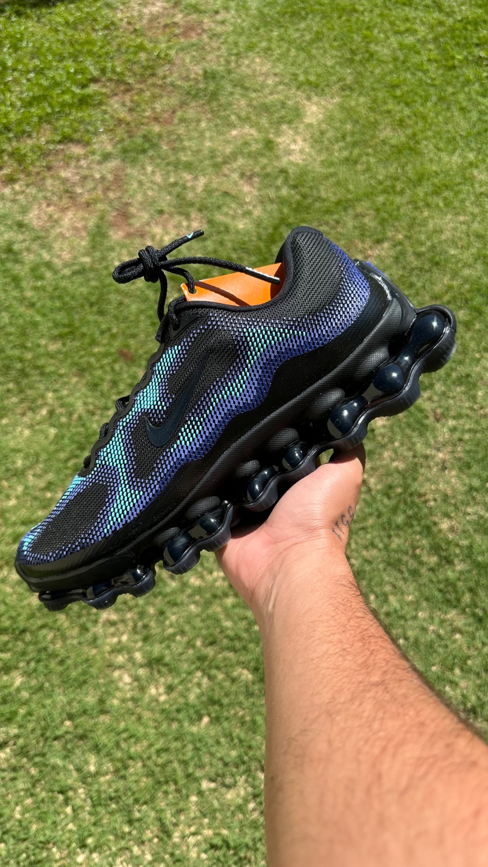 Nike Air Liquid Max Black Radiant Blue — 40 / 41 / 42 / 43, Novo