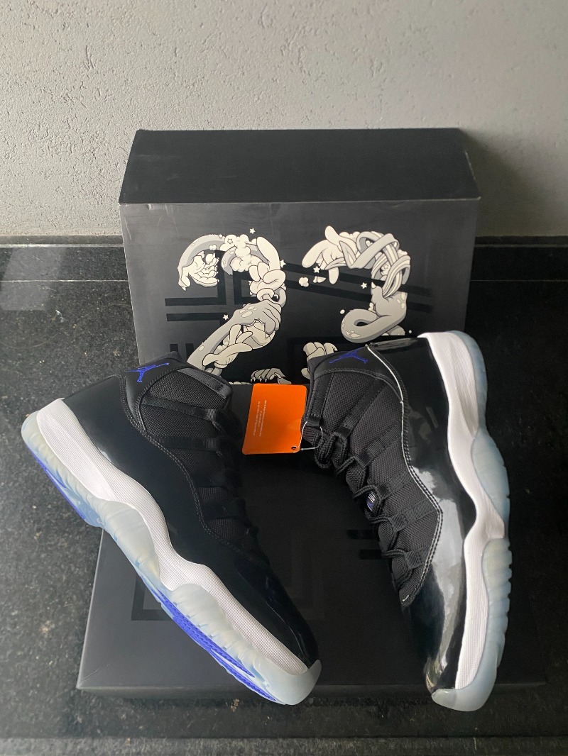 Foto 2 de Air Jordan 11 Space Jam — 44, Novo