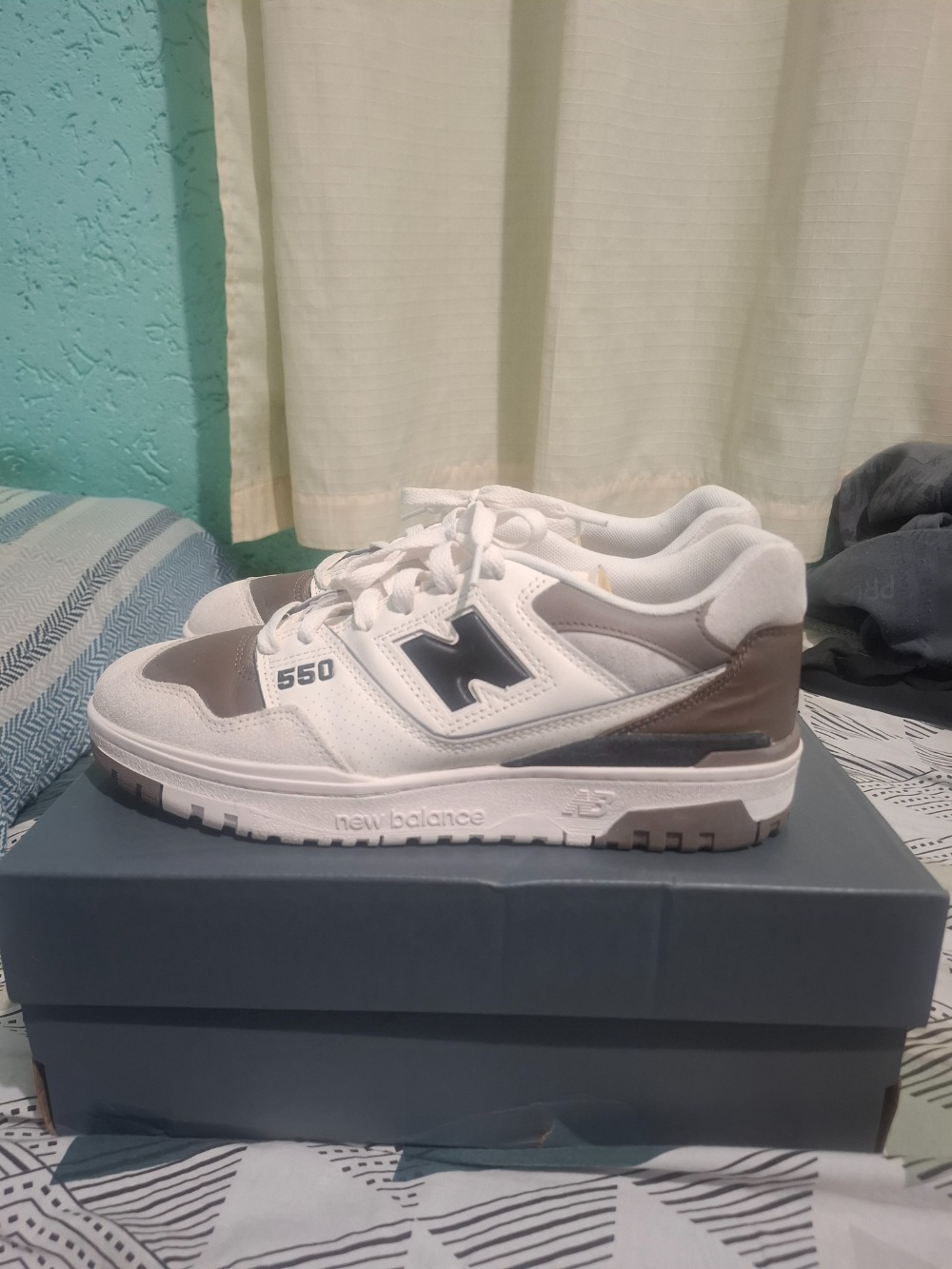 New Balance 550 Sea Salt Macadamia Nut Brown — 42, Novo