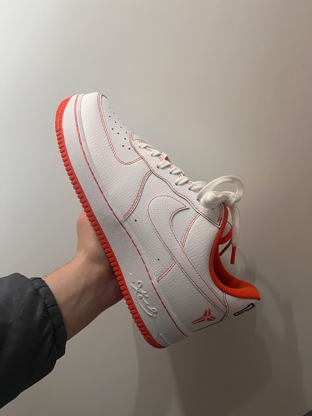 Kobe Bryant x Nike Air Force 1 Low Protro White Safety Orange — 41, Novo
