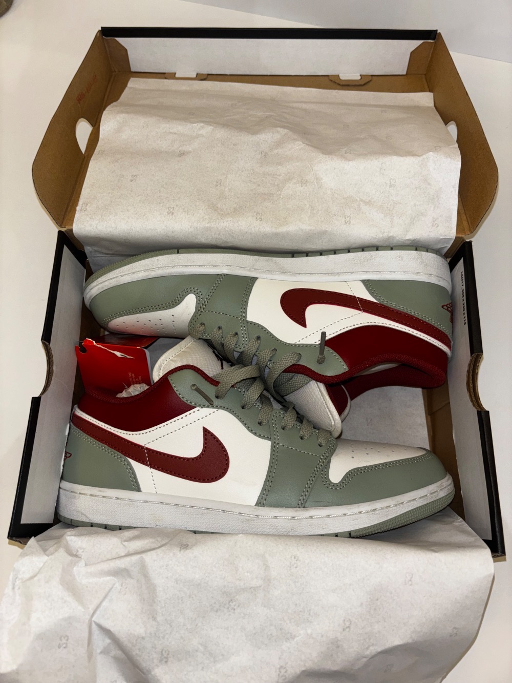 Nike Air Jordan 1 Low Jade Horizon — 42.5, Usado