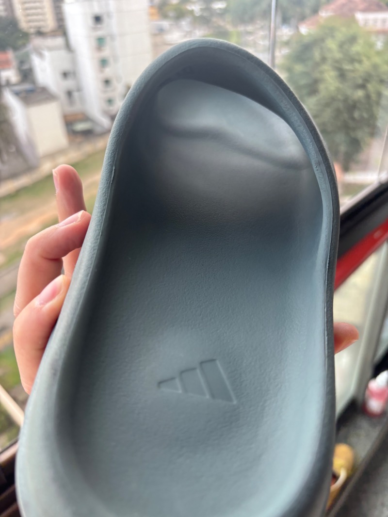 Foto 3 de Yeezy Slide Slate Marine — 42, Usado