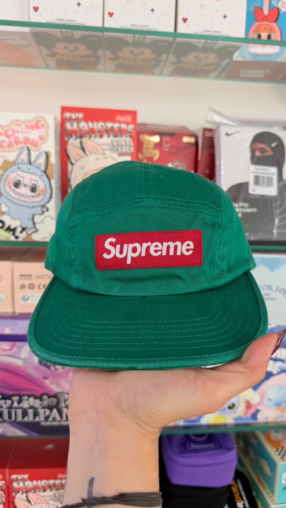 Boné Supreme Washed Chino Twill Camp Green FW26-W1 — Único, Novo