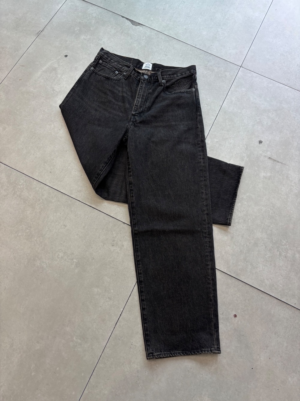 Levi's x Air Jordan Calça Baggy Jeans Black Wash — 40, Novo