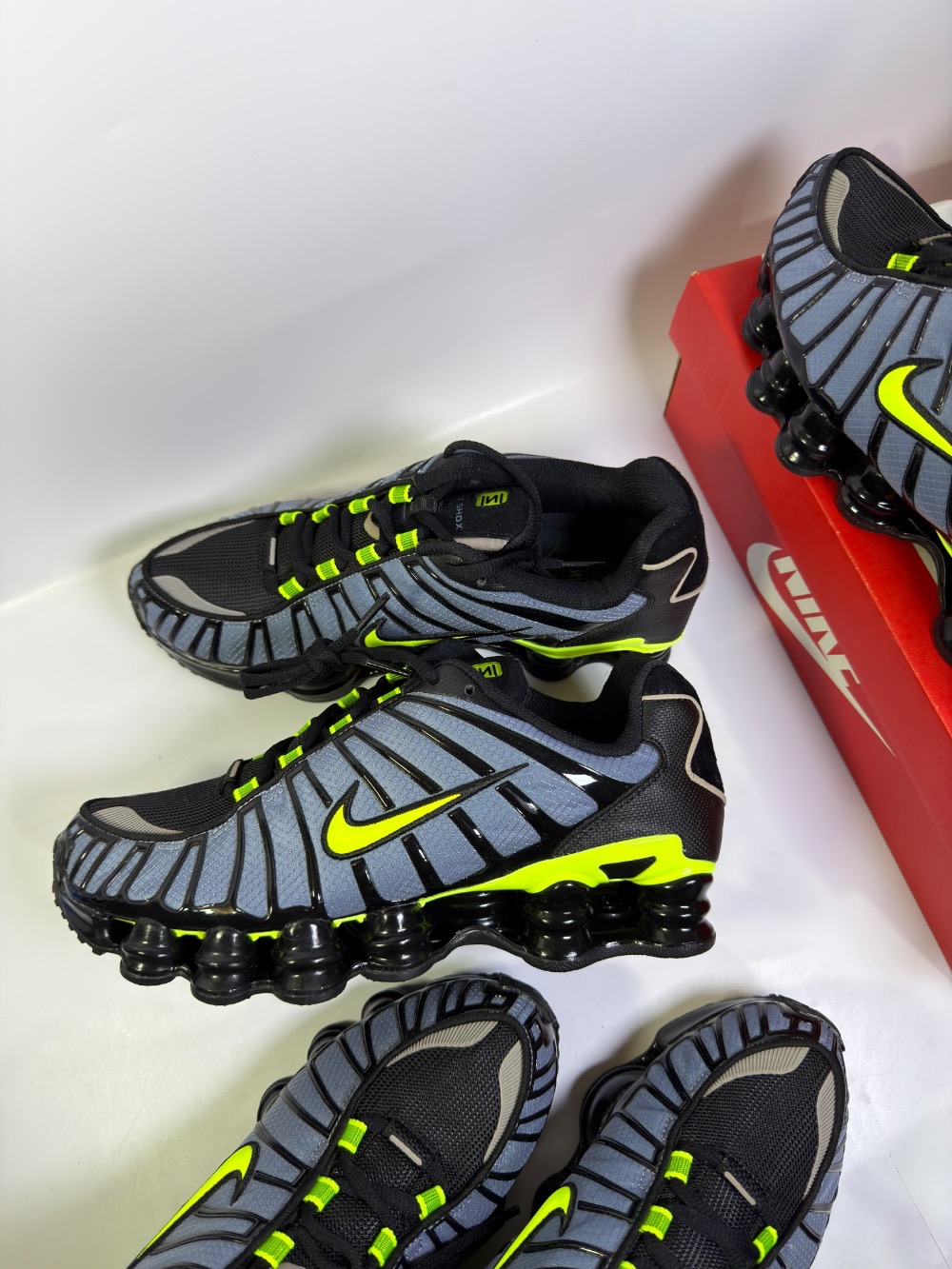 Nike Shox TL Thunderstorm Volt Black — 39 / 39.5, Novo