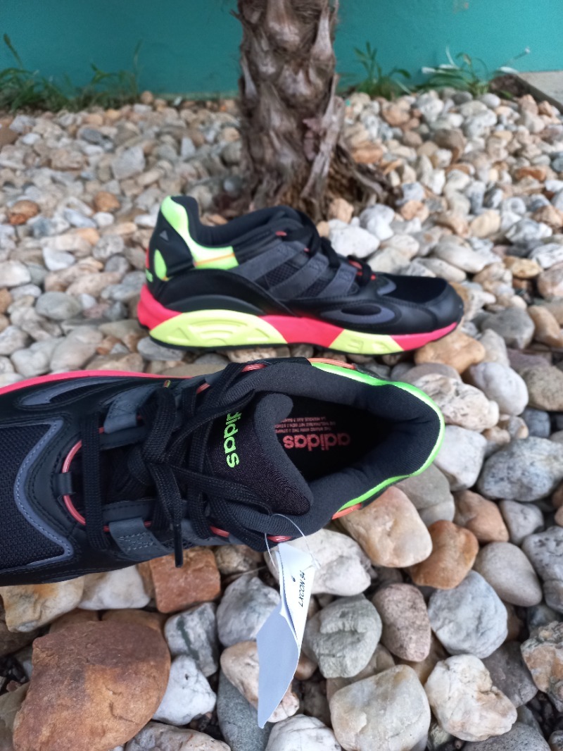 Foto 3 de adidas LXCON 94 Core Black Solar Red — 41, Novo