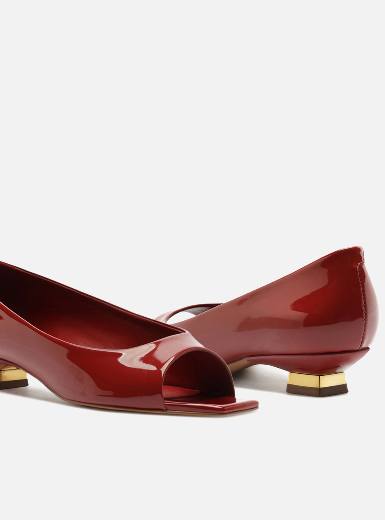 Foto 4 de Scarpin Vermelho Verniz Salto Bloco Metais