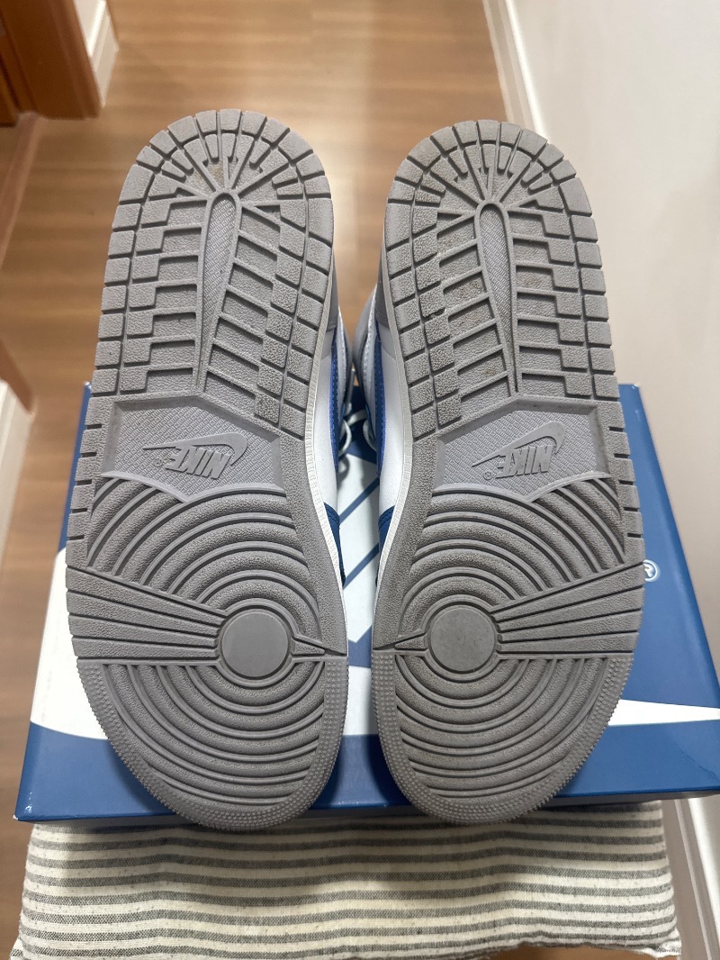 Foto 5 de Air Jordan 1 High OG True Blue — 42, Usado