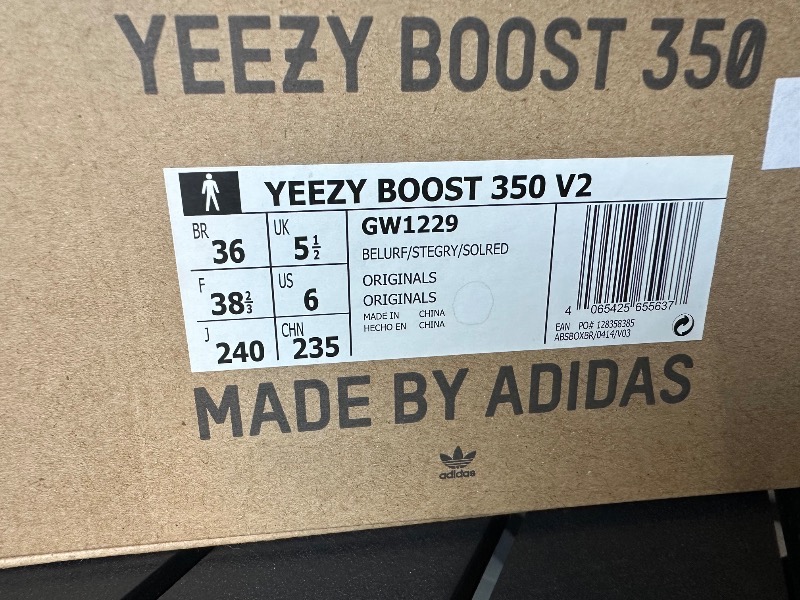 Foto 4 de Yeezy Boost 350 v2 Beluga Reflective — 36, Usado