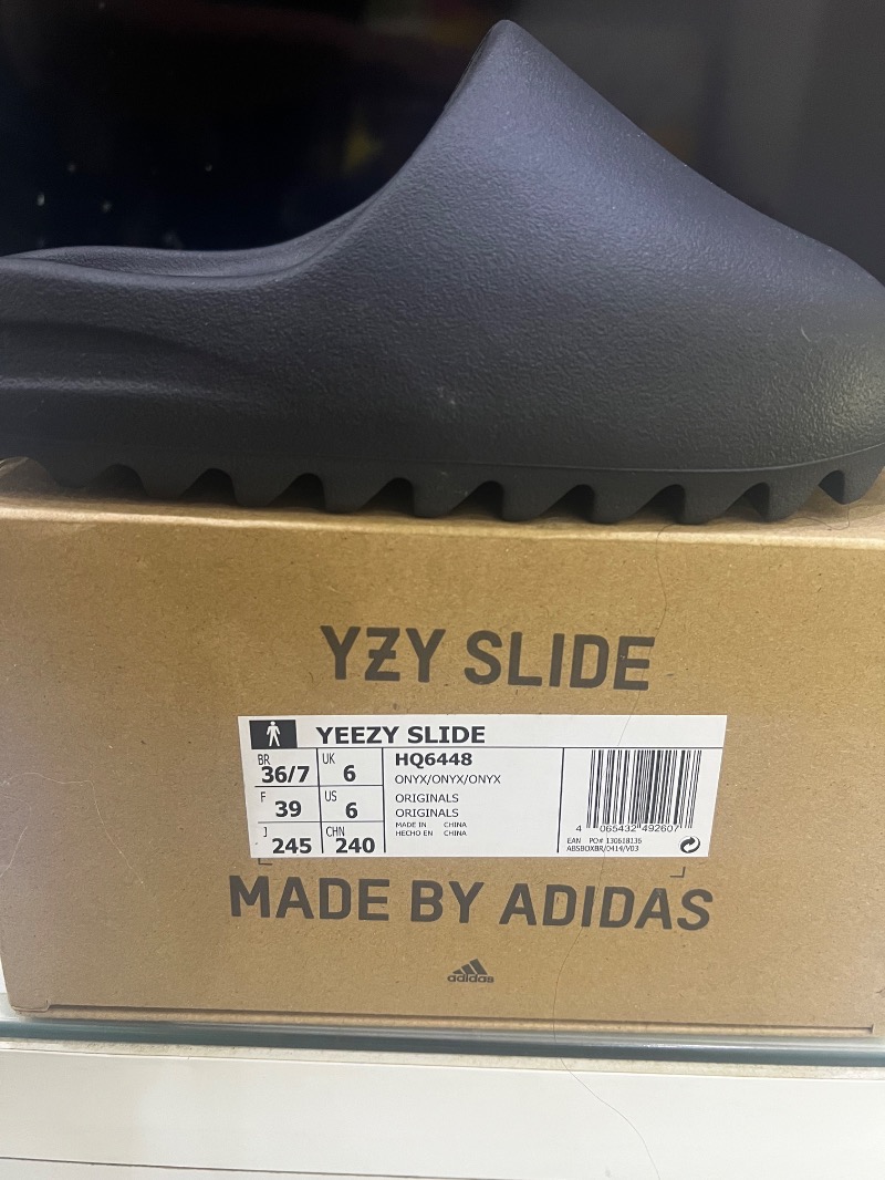 Foto 2 de Yeezy Slide Onyx — 35 / 36, Novo