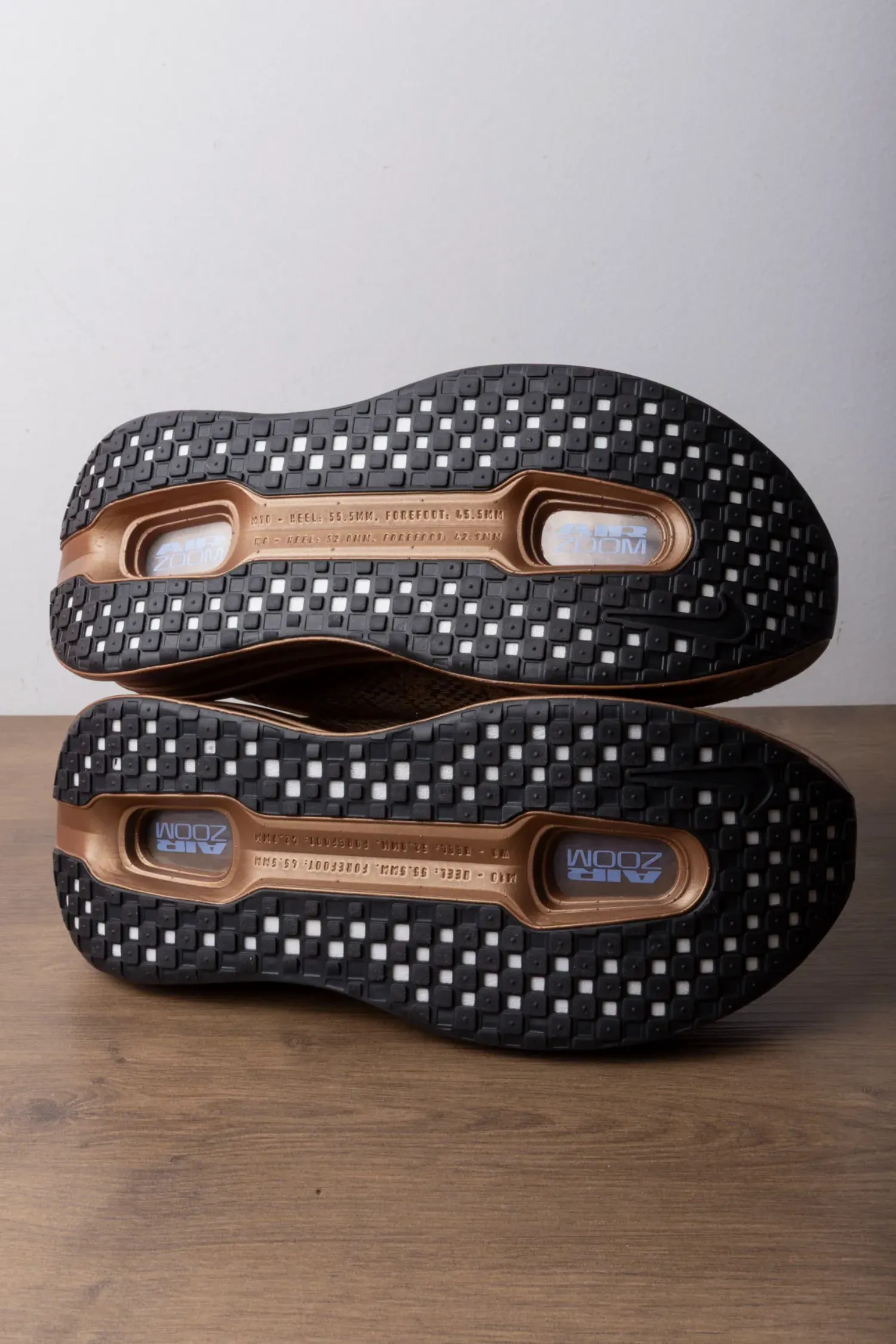 Foto 5 de Nike Vomero Premium Flat Stout — 39.5, Novo