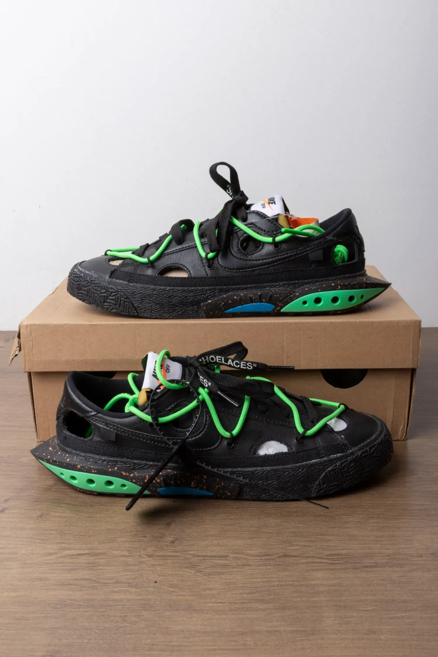 Foto 4 de Off-White x Nike Blazer Low Black and Electro Green — 37, Novo