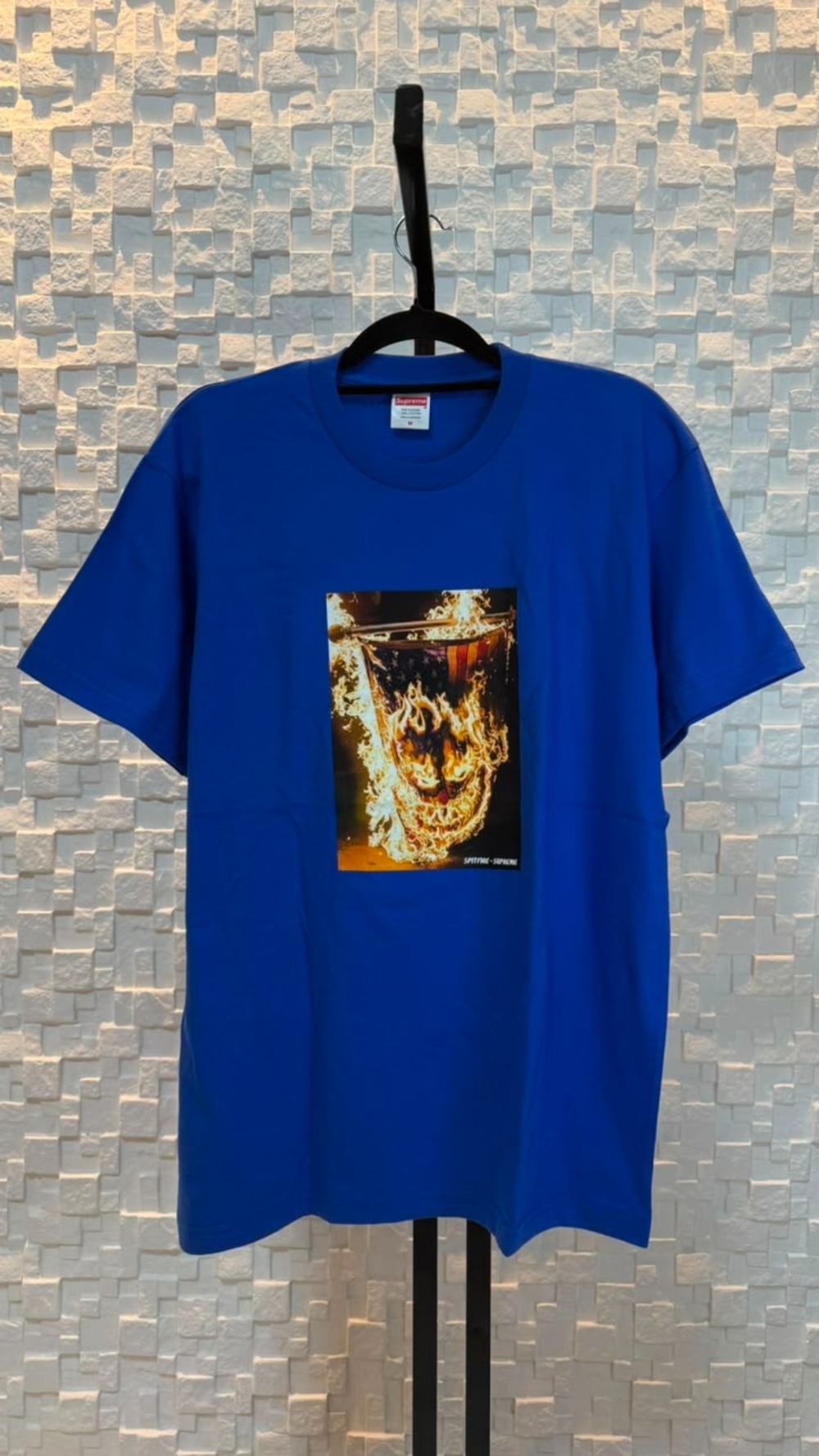 Spitfire x Supreme Camiseta Flag Royal SS26-W17 — M, Novo