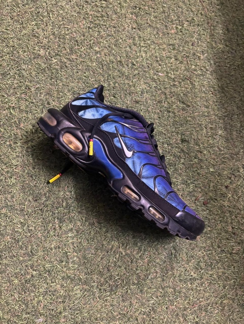 Foto 3 de Nike Air Max Plus 25th Anniversary — 42, Usado