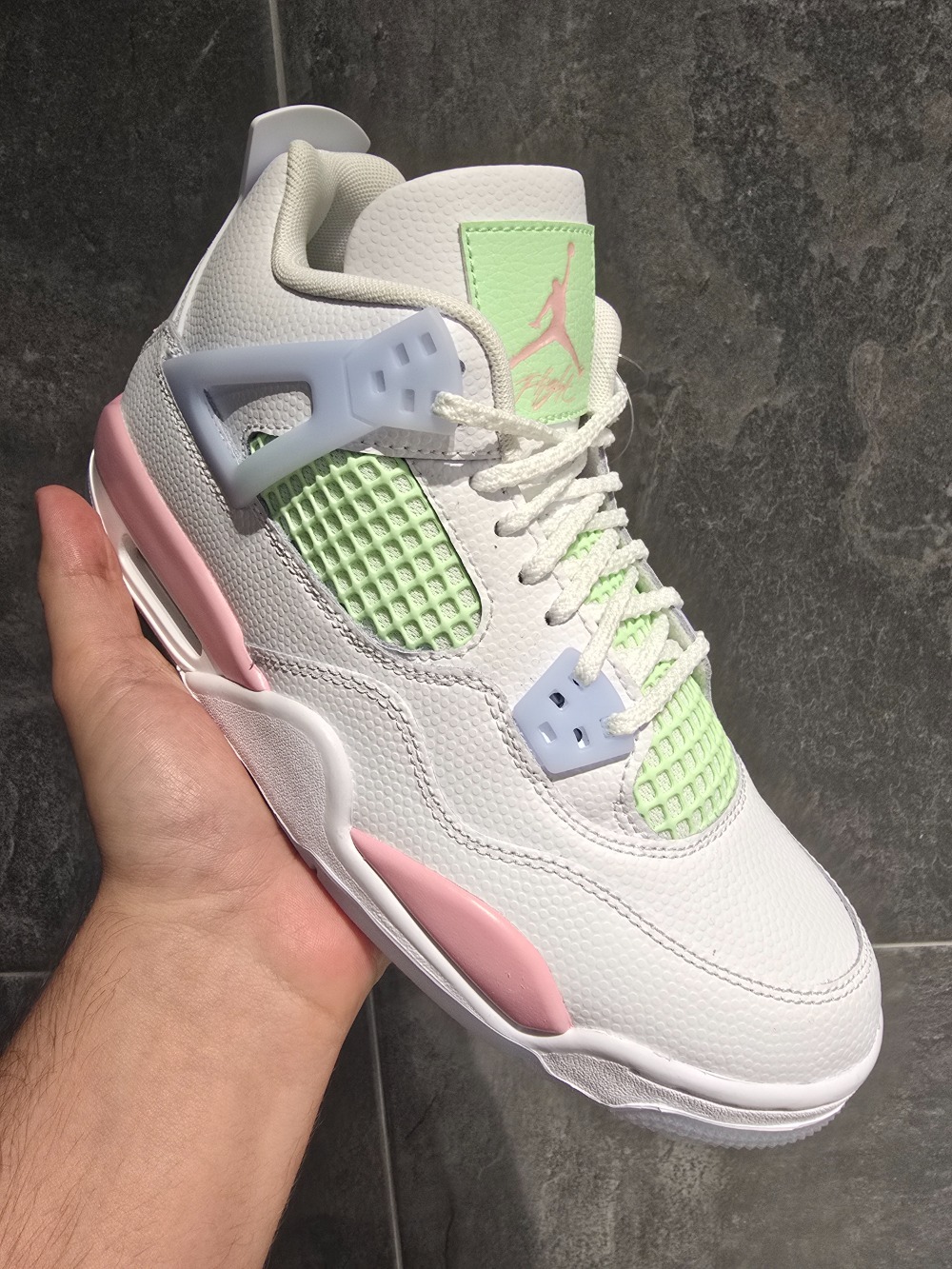 Air Jordan 4 Retro GS Valentine's Day (2026) — 37.5, Novo