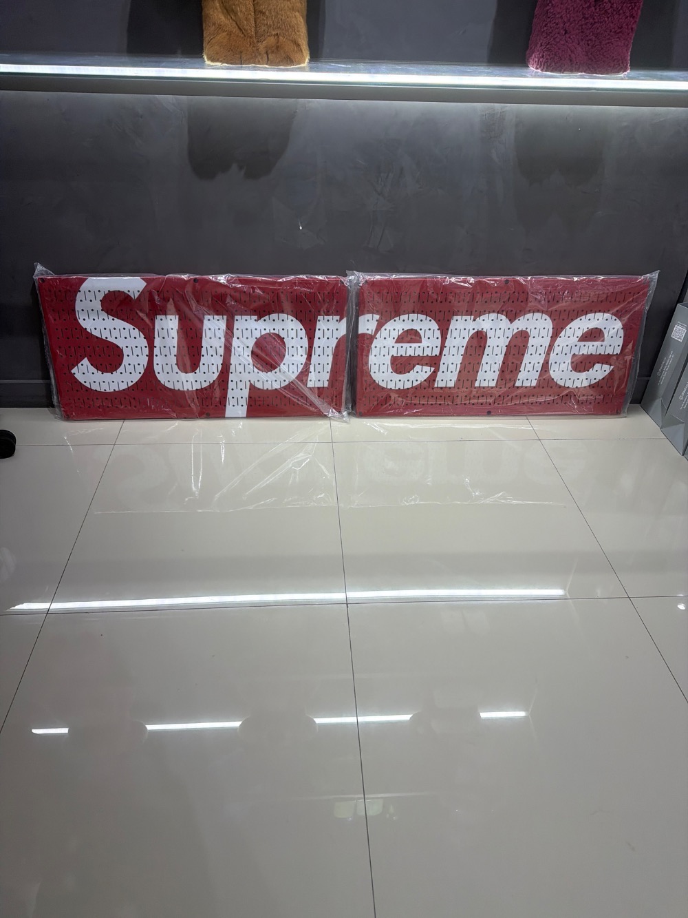 Wall Control x Supreme Painel Pegboard Red (Set of 2) SS26-W18 — Único, Novo