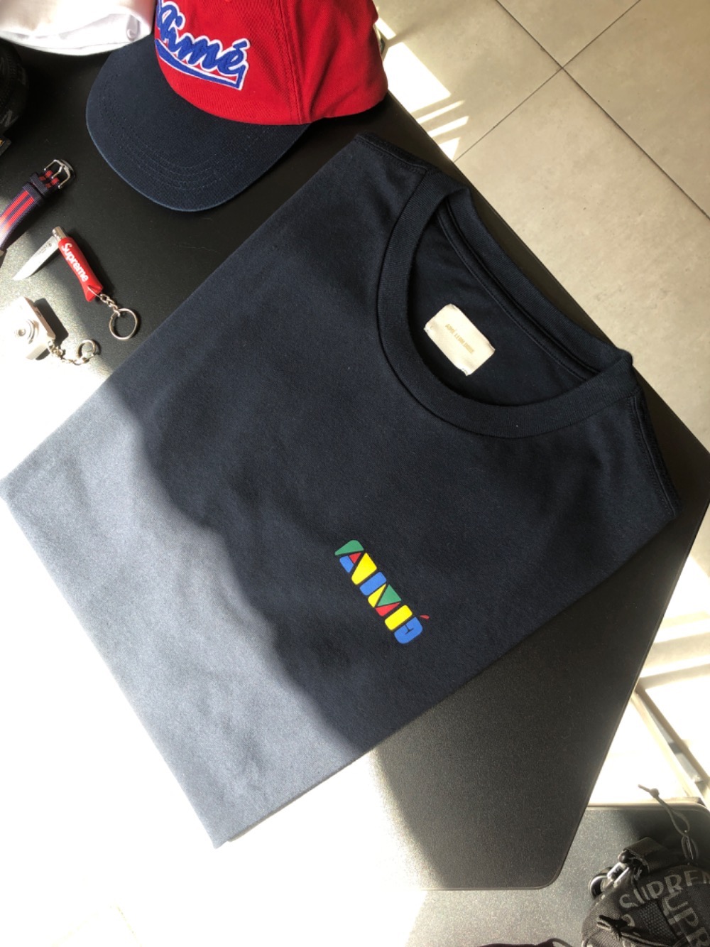 Camiseta Aimé Leon Dore Stacked Logo Navy Blazer — M / G / XG, Novo