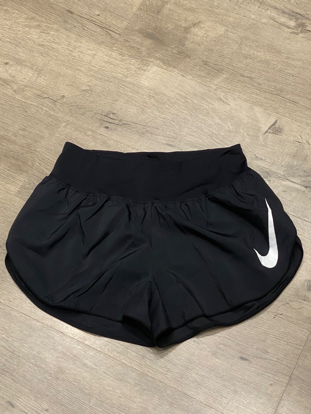 Shorts Nike Tempo Flow Swoosh Black Feminino — M / G / XG, Novo