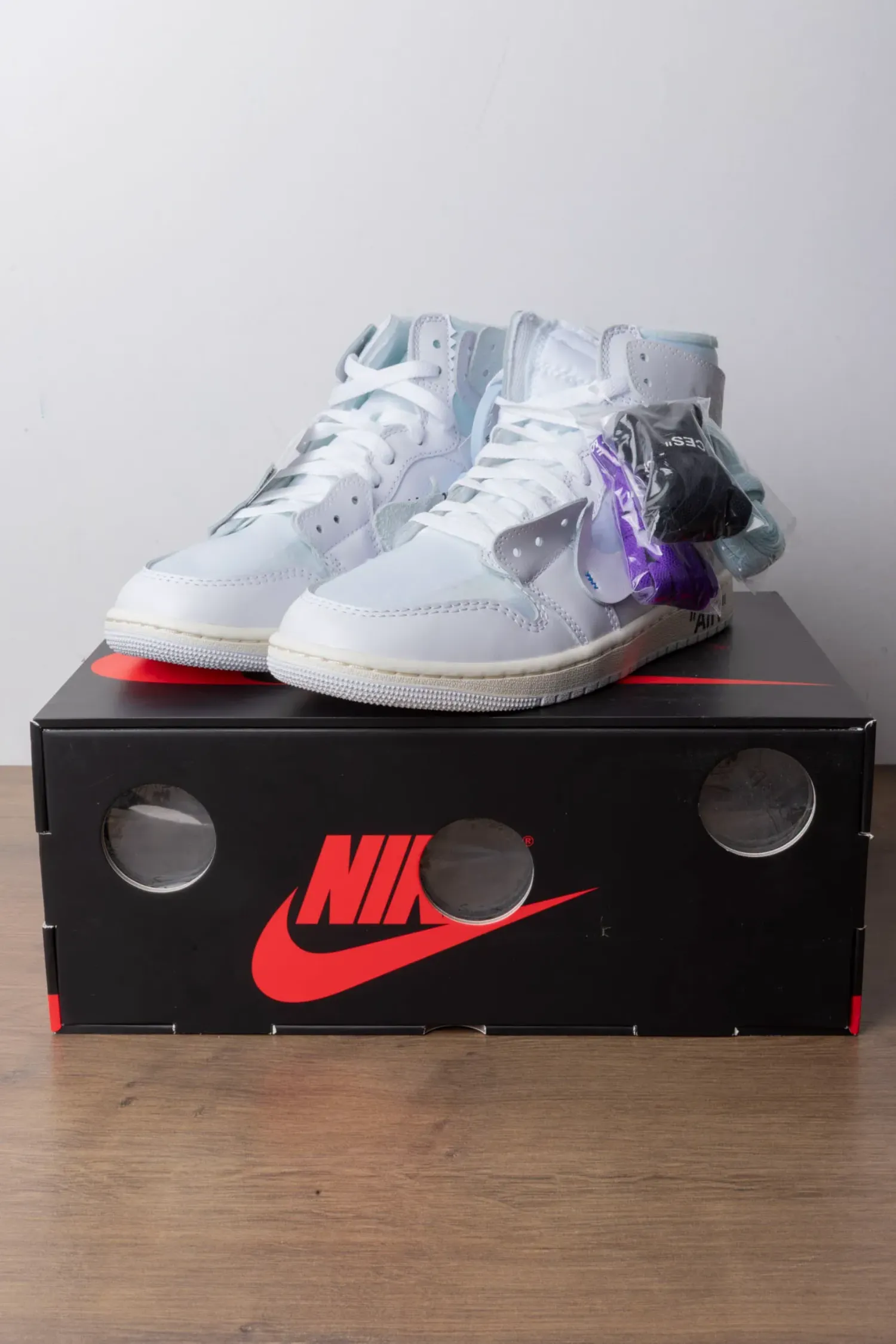 Virgil Abloh Archive x Air Jordan 1 High Retro Alaska (2026) — 40, Novo