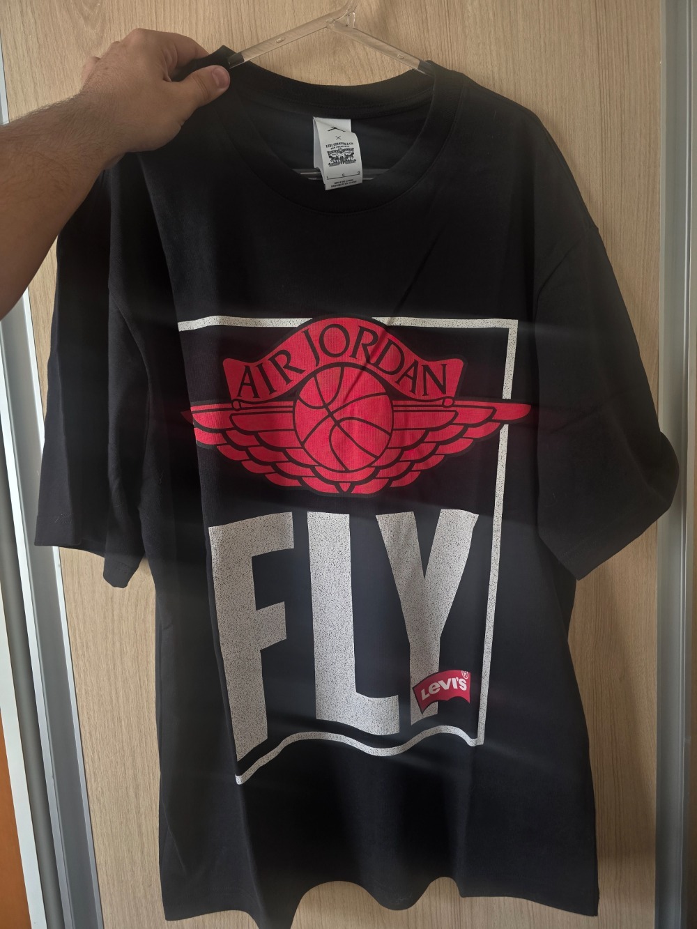 Levi's x Air Jordan Camiseta Fly Black — PP, Novo