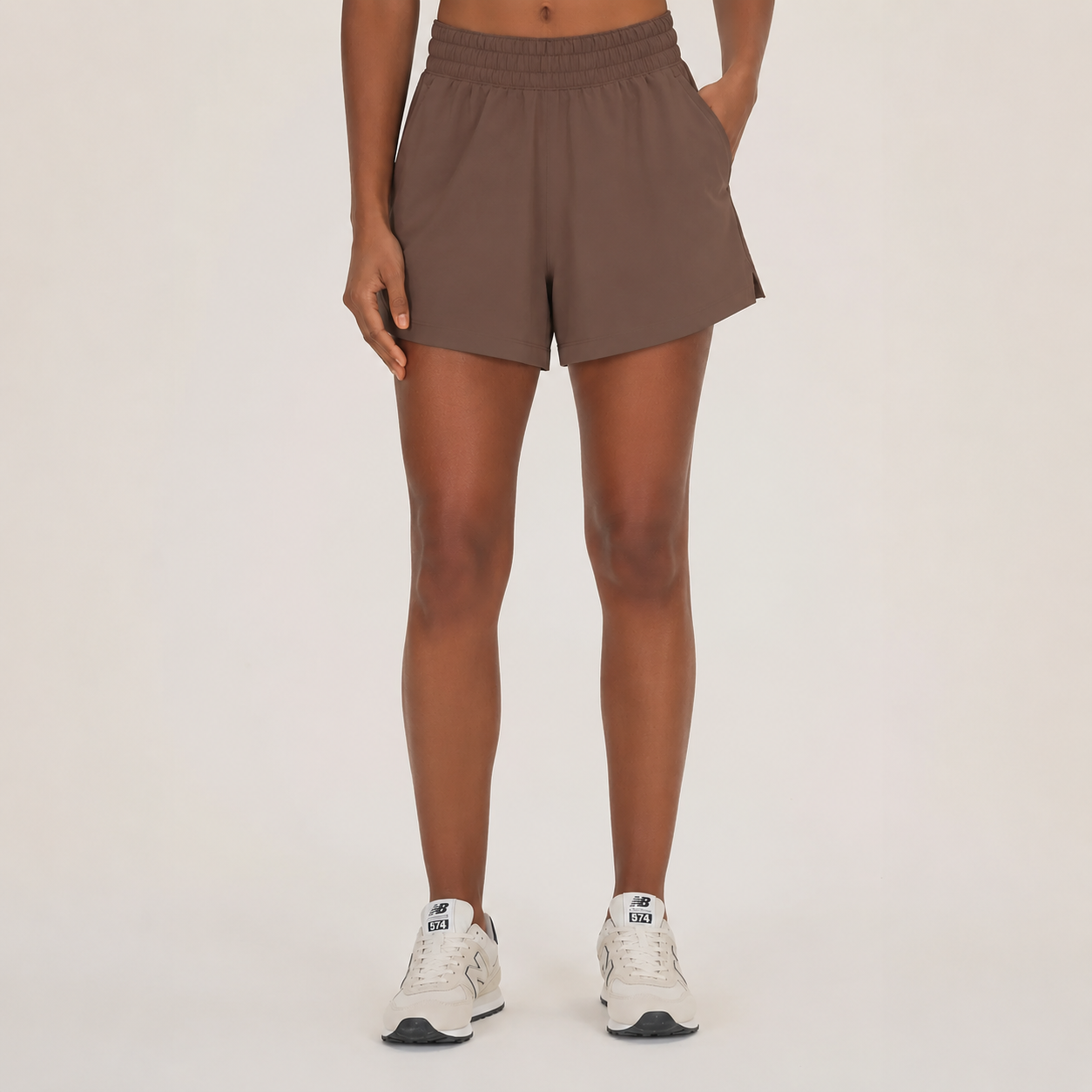 Shorts New Balance Trend Small Logo Brown Feminino — P, Novo