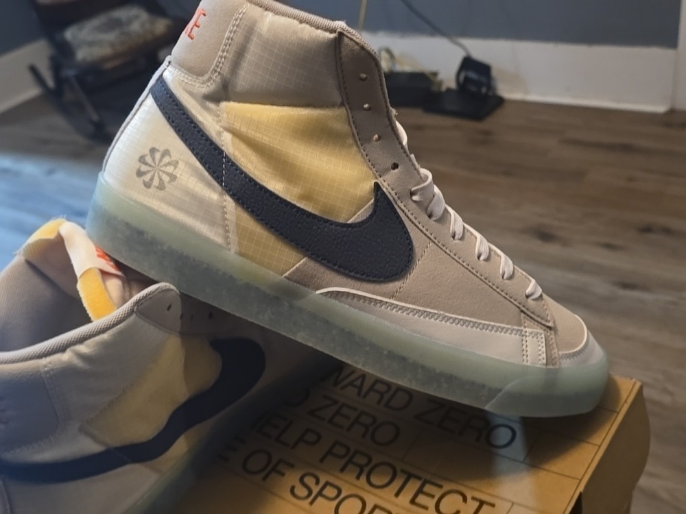 Nike Blazer Mid '77 Glacier Ice Cream — 38 / 39 / 40 / 40.5 / 42.5 / 43.5, Novo