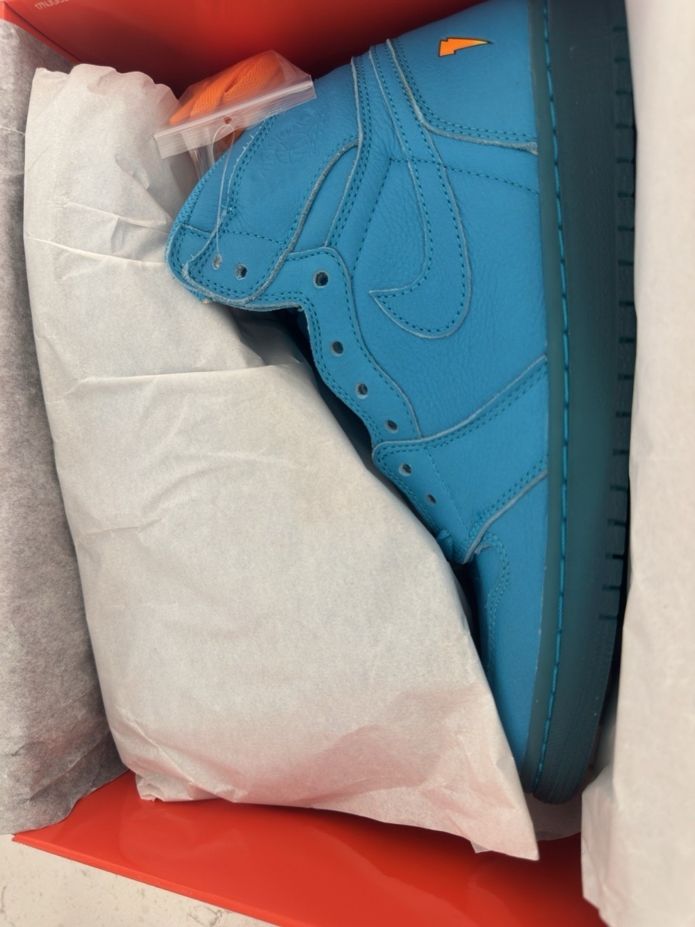 Air Jordan 1 Retro High OG G8RD Blue Lagoon — 39.5 / 40 / 40.5 / 41 / 42 / 42.5 / 43 / 43.5 / 44, Novo
