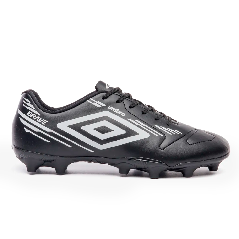 Chuteira Umbro Campo Brave Black White — 39 / 40 / 41 / 42 / 43 / 44, Novo
