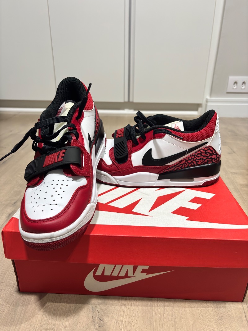 Foto 2 de Air Jordan Legacy 312 Low Chicago Red — 40, Usado