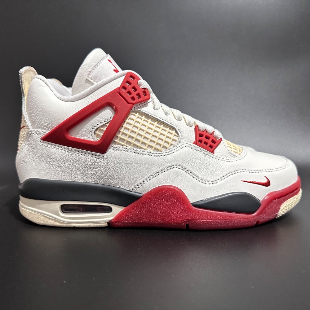 Nigel Sylvester x Air Jordan 4 Brick After Brick — 42, Novo