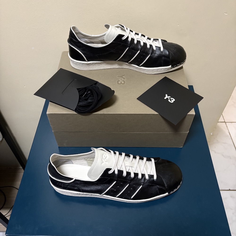 Y-3 x adidas Superstar Black Talc — 44, Usado