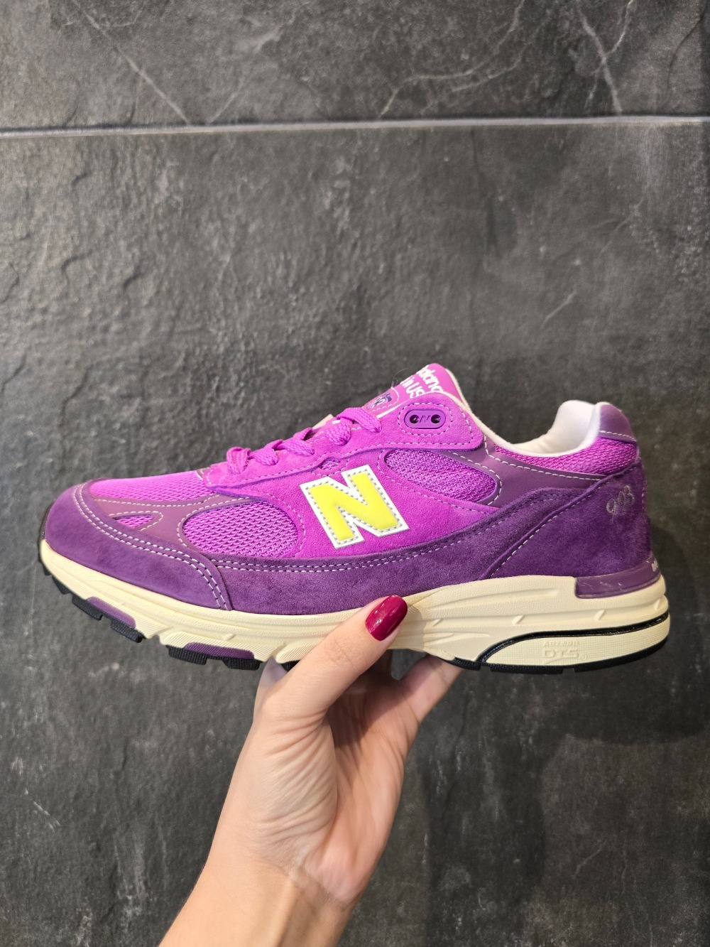 New Balance 993 Made in USA Passion Fruit — 38 / 39 / 40 / 41, Novo
