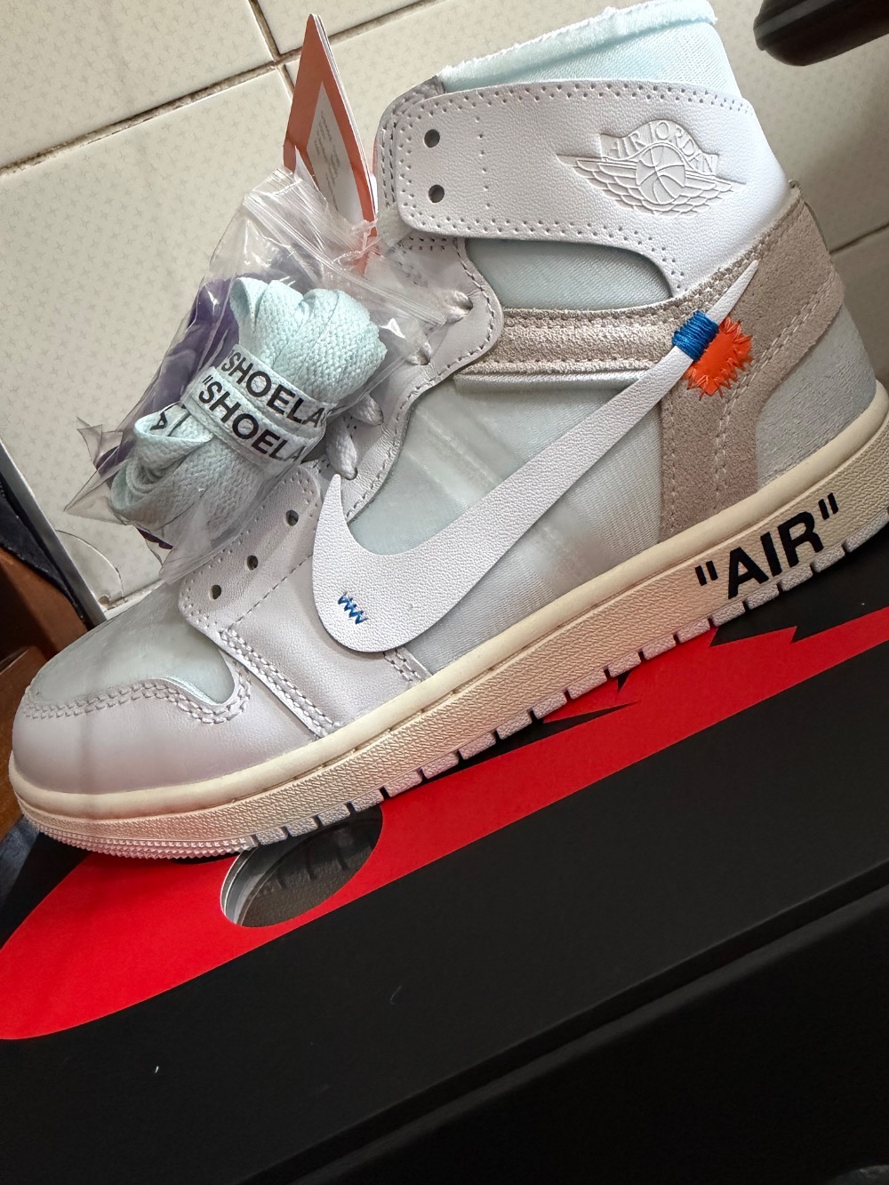 Virgil Abloh Archive x Air Jordan 1 High Retro Alaska (2026) — 39, Novo