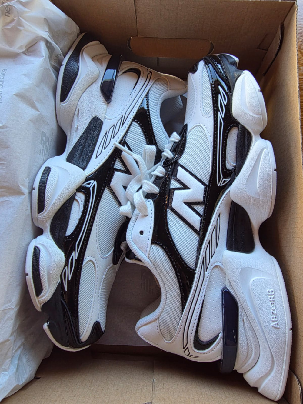 New Balance 9060R Black White — 42, Novo