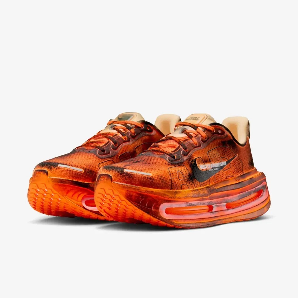Melitta Baumeister x Nike Vomero Premium SP Total Orange Chalk — 38, Novo