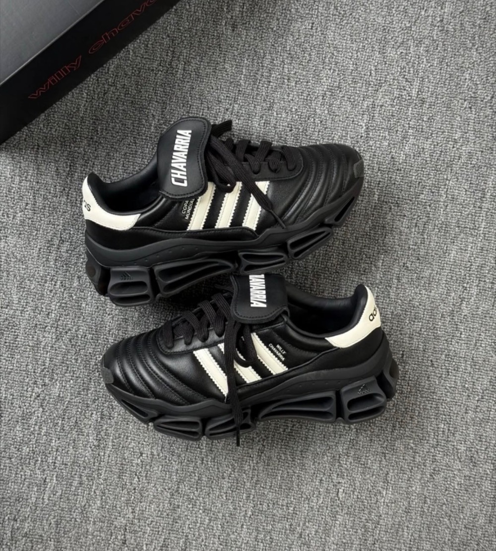 Willy Chavarria x adidas Megaride Copa Mundial Black White — 41, Novo