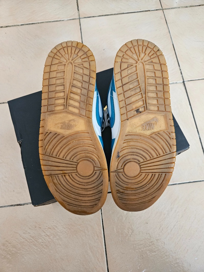 Foto 4 de Air Jordan 1 Low Barcelona — 43, Usado