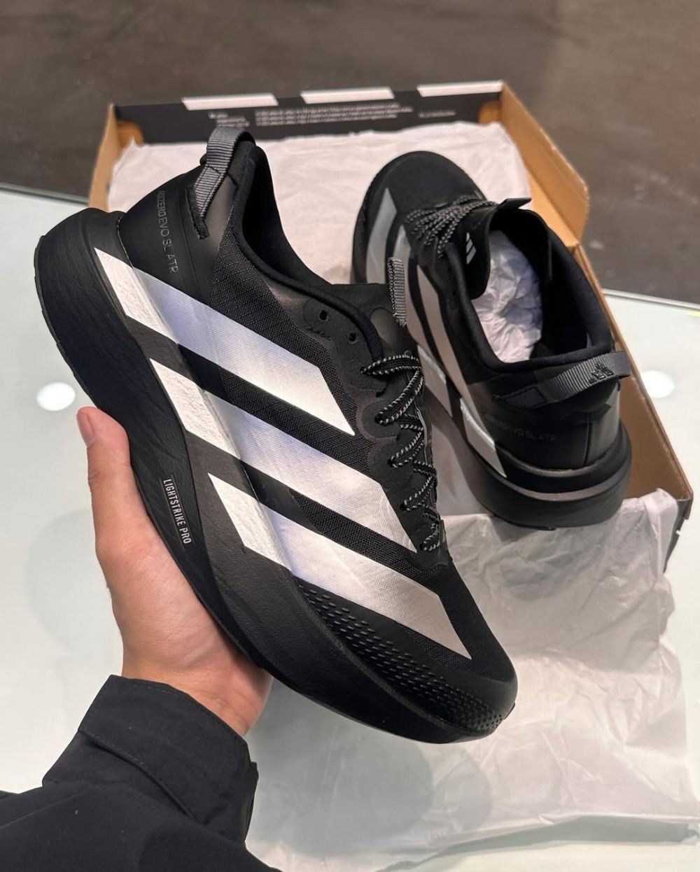 adidas Adizero Evo SL ATR Black Metallic Silver Feminino — 34 / 35 / 36 / 37 / 38 / 39, Novo
