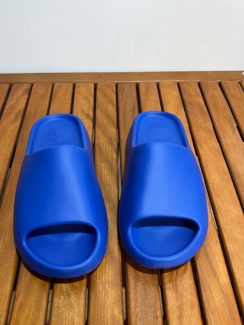 Foto 3 de Yeezy Slide Azure — 40 / 40.5 / 41, Novo