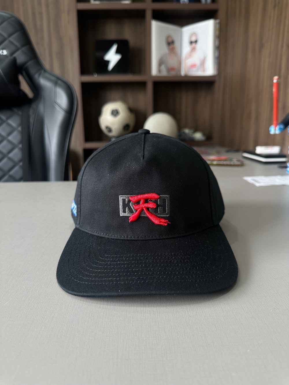 Capcom x Kith Boné New Era Akuma Twill Bay Low Pinch Crown Black — Único, Novo