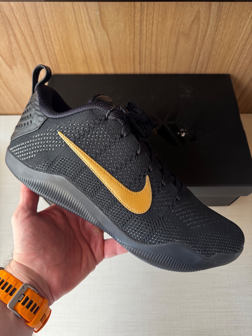 Nike Kobe 11 Elite Protro Black Metallic Gold — 44, Novo