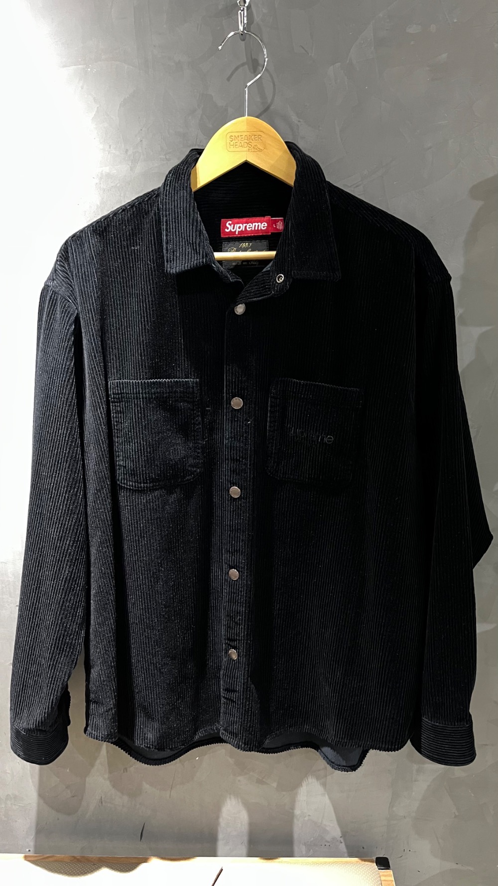 Camisa Supreme Wide Wale Corduroy Snap Black FW25-W18 — G, Novo