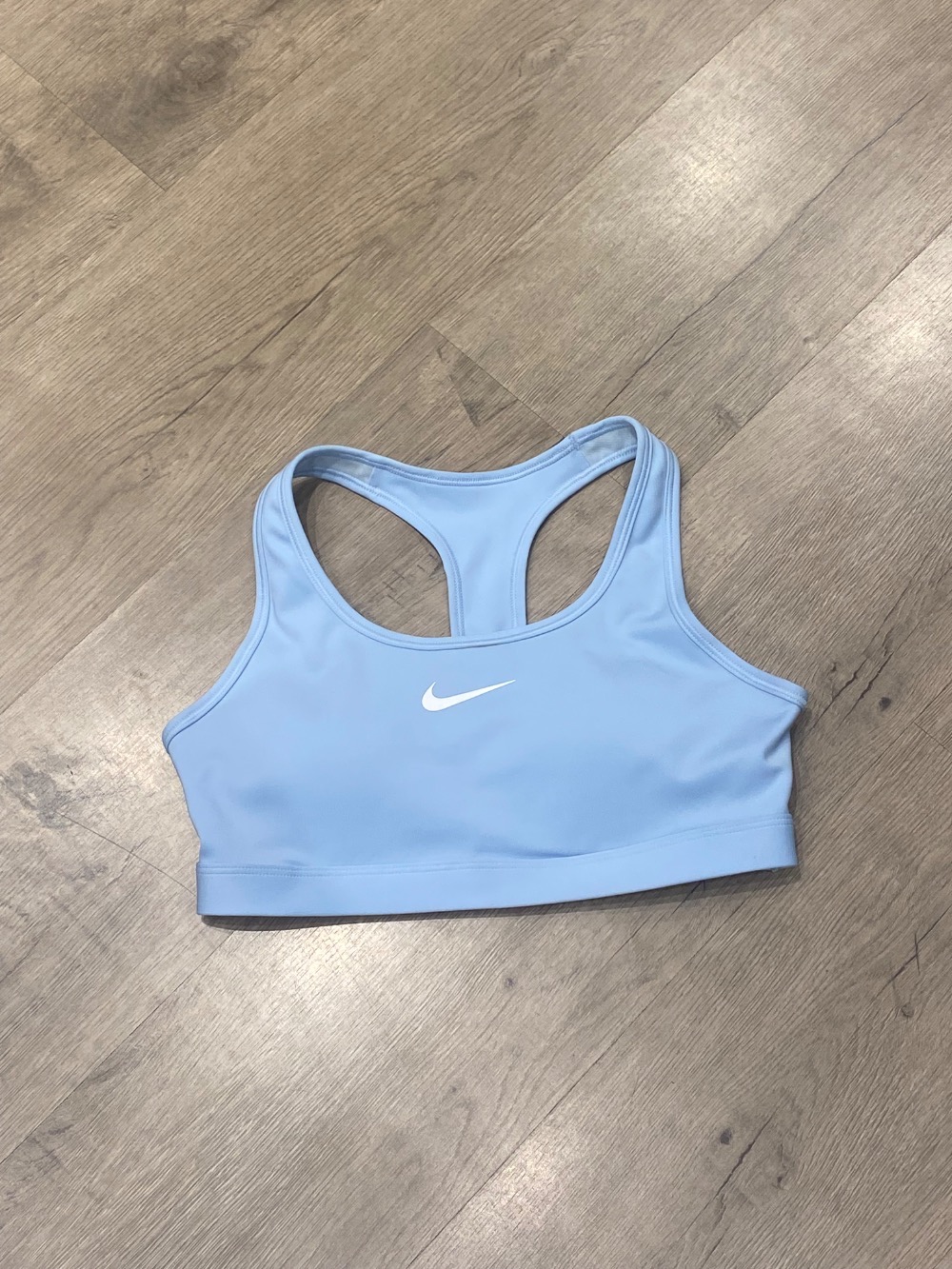 Top Nike Swoosh Medium Support Royal Pulse — P / M / G, Novo