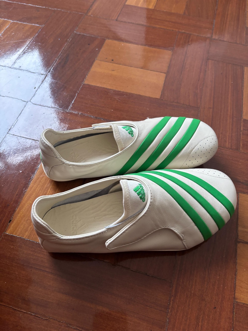 Pharrell Williams x adidas Virginia Vario Flat Earth Chalk White Green — 38, Novo