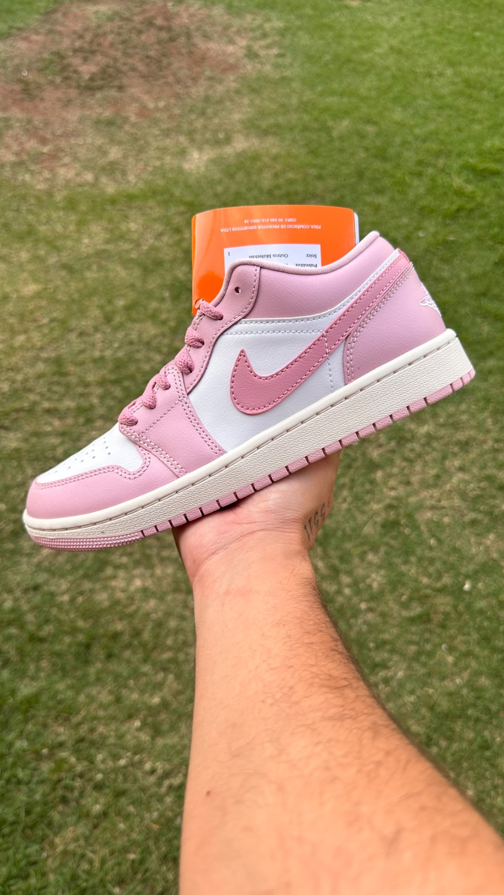 Air Jordan 1 Low Iced Carmine Elemental Pink Sail White — 37, Novo