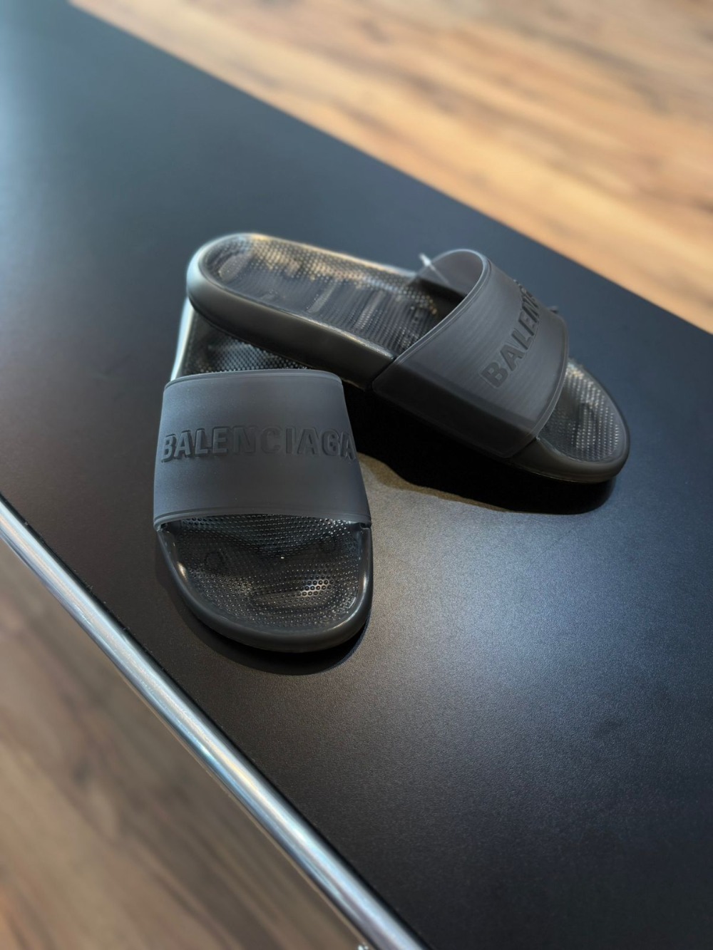 Balenciaga Slide Pool Black — 39 / 40, Novo